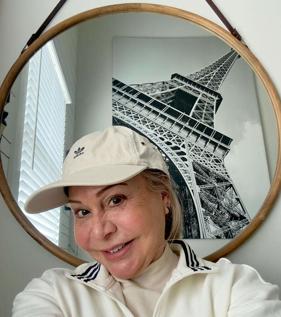 In-home drop-in visits & walks for cats + dogs Scottdale. Decatur. Avondale Estates Photo/video updates every visit. Same sitter (me) Background check available. Hours flexible by request !